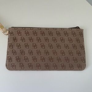 Dooney & Bourke Wristlet